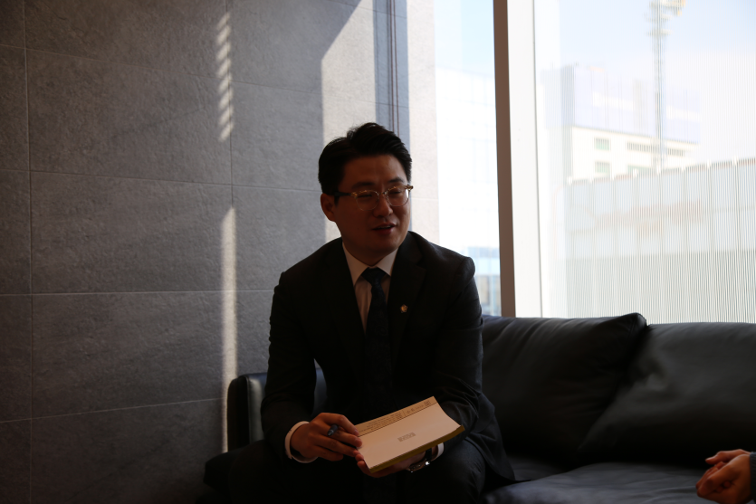 광주강제추행변호사 성범죄 보안 처분, 전자발찌 및 신상정보 공개 방어 성공 경험