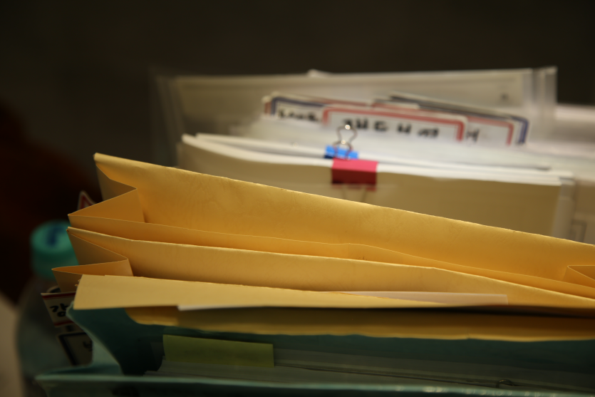 법무법인 동주 사무소 서류 실제 사진